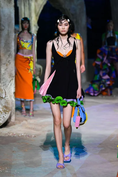 Look 52